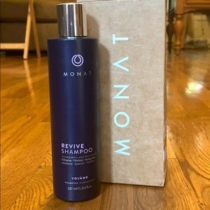 Monat Revive shampoo